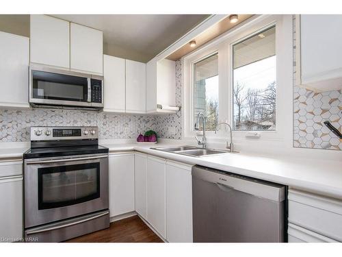 176 Greenbrook Drive, Kitchener, ON - Indoor Photo Showing Kitchen With Double Sink