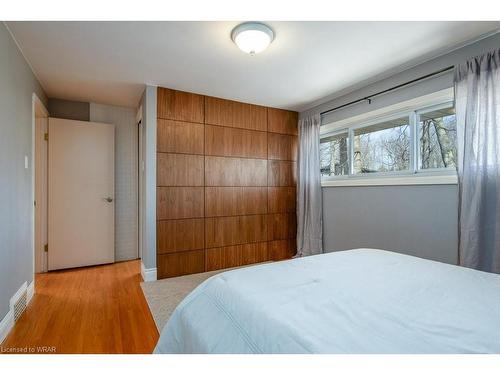 176 Greenbrook Drive, Kitchener, ON - Indoor Photo Showing Bedroom