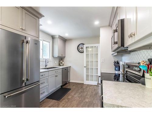 6 Bigham Crescent, Woodstock, ON - Indoor Photo Showing Kitchen With Stainless Steel Kitchen