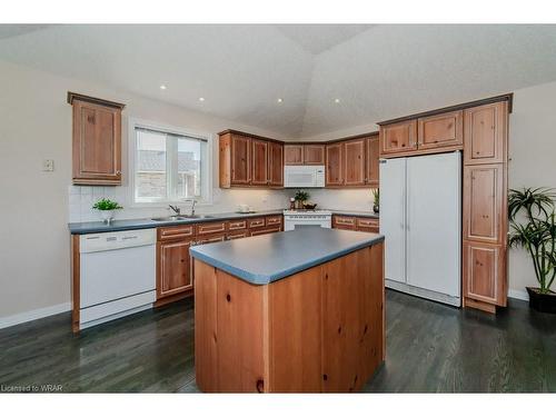 159-18 Woods Edge Court, Baden, ON - Indoor Photo Showing Kitchen With Double Sink