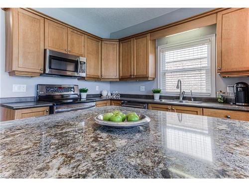 28 Jacob Cressman Drive, Baden, ON - Indoor Photo Showing Kitchen With Double Sink