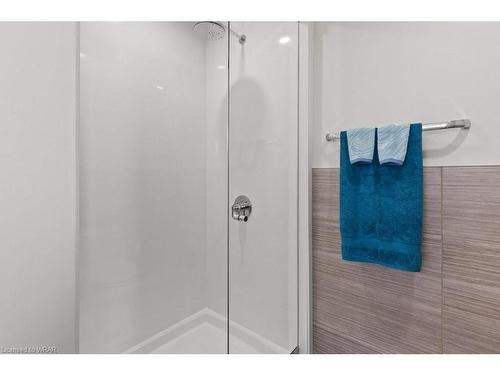 309 Bushwood Court, Waterloo, ON - Indoor Photo Showing Bathroom