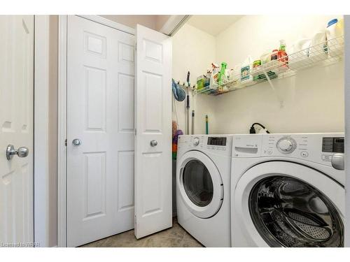 354 Dearborn Boulevard, Waterloo, ON - Indoor Photo Showing Laundry Room