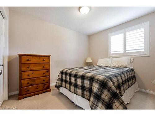 354 Dearborn Boulevard, Waterloo, ON - Indoor Photo Showing Bedroom