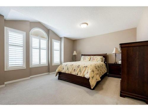 354 Dearborn Boulevard, Waterloo, ON - Indoor Photo Showing Bedroom