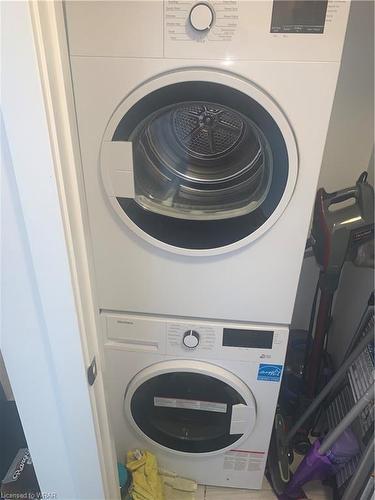 1010-15 Wellington Street, Kitchener, ON - Indoor Photo Showing Laundry Room