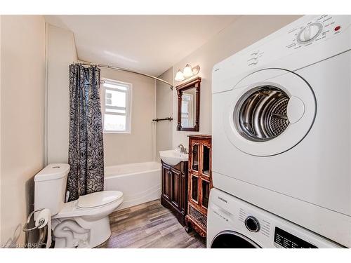 15 Todd Street, Cambridge, ON - Indoor Photo Showing Laundry Room
