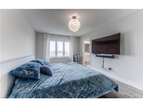 538 Gristmill Street, Waterloo, ON - Indoor Photo Showing Bedroom