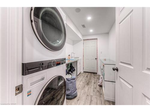 538 Gristmill Street, Waterloo, ON - Indoor Photo Showing Laundry Room