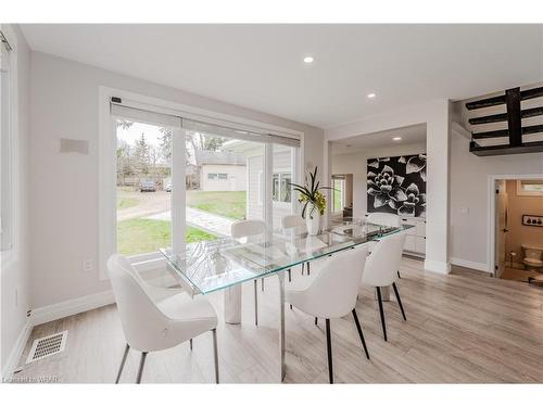 21 Carisbrook Drive, Kitchener, ON - Indoor Photo Showing Dining Room