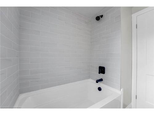 27 Yarwood Place, Kitchener, ON - Indoor Photo Showing Bathroom