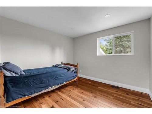 27 Yarwood Place, Kitchener, ON - Indoor Photo Showing Bedroom