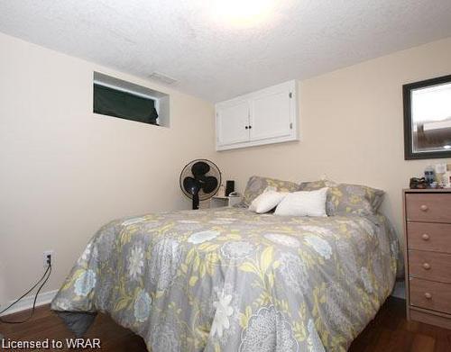 55 Highland Road W, Kitchener, ON - Indoor Photo Showing Bedroom
