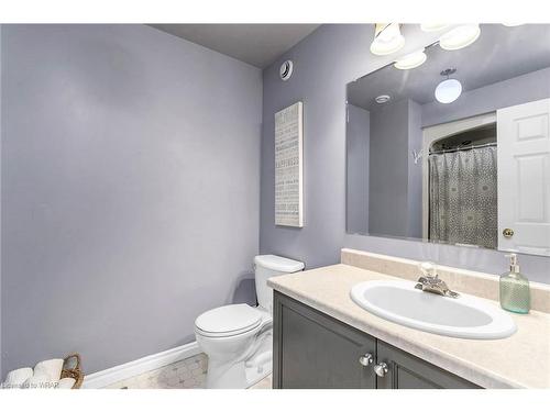 489 Washington Street, Elora, ON - Indoor Photo Showing Bathroom