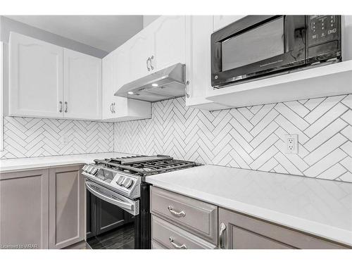 489 Washington Street, Elora, ON - Indoor Photo Showing Kitchen With Upgraded Kitchen