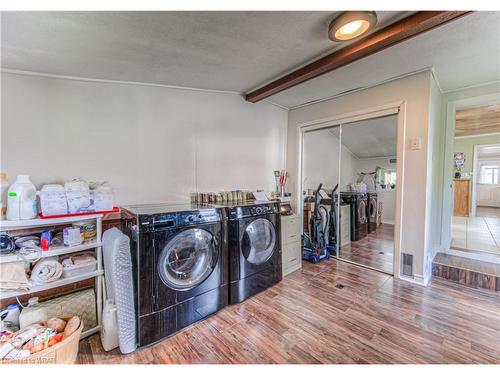 230 Jane Street, Palmerston, ON - Indoor Photo Showing Laundry Room