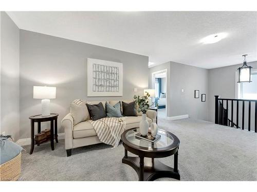 596 Blair Creek Drive, Kitchener, ON - Indoor Photo Showing Living Room