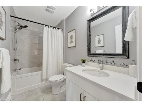596 Blair Creek Drive, Kitchener, ON - Indoor Photo Showing Bathroom