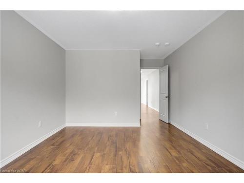 252 Shady Glen Crescent, Kitchener, ON - Indoor Photo Showing Other Room