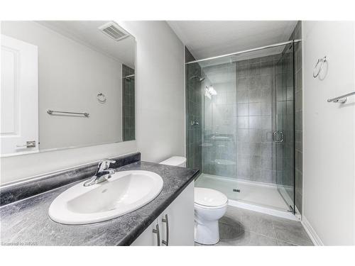 2R-155 Thomas Slee Drive, Kitchener, ON - Indoor Photo Showing Bathroom
