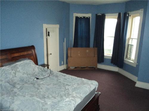 230 Queen Street Street, Palmerston, ON - Indoor Photo Showing Bedroom