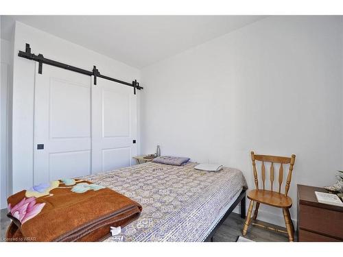 1412-50 Grand Avenue S, Cambridge, ON - Indoor Photo Showing Bedroom