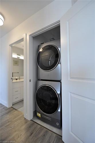 1412-50 Grand Avenue S, Cambridge, ON - Indoor Photo Showing Laundry Room