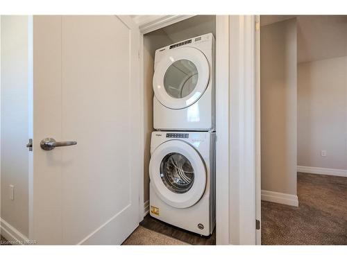 97 Nieson Street, Cambridge, ON - Indoor Photo Showing Laundry Room