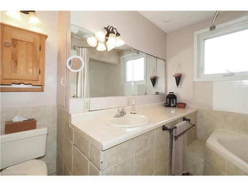 79 Blythwood Road, Waterloo, ON - Indoor Photo Showing Bathroom