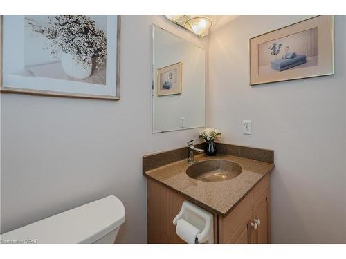 38 Candle Crescent, Kitchener, ON - Indoor Photo Showing Bathroom