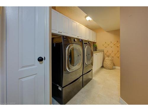 803 Creekside Drive, Waterloo, ON - Indoor Photo Showing Laundry Room
