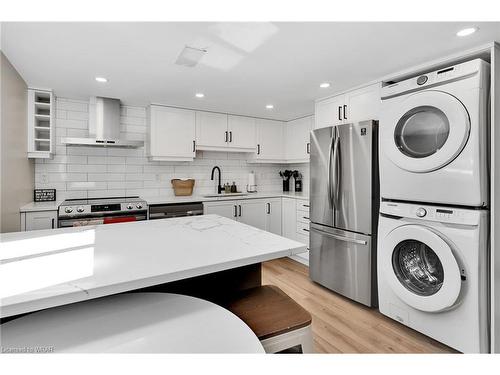 48 Harber Avenue, Kitchener, ON - Indoor Photo Showing Laundry Room