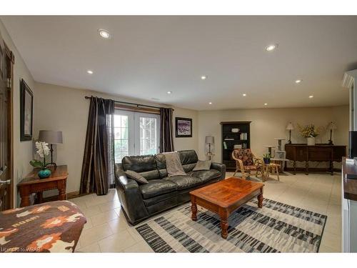 84763 Ontario Street, Ashfield-Colborne-Wawanosh, ON - Indoor Photo Showing Living Room