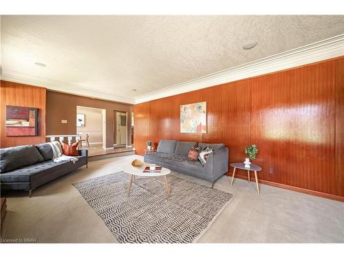 576 Dunbar Road, Kitchener, ON - Indoor Photo Showing Living Room