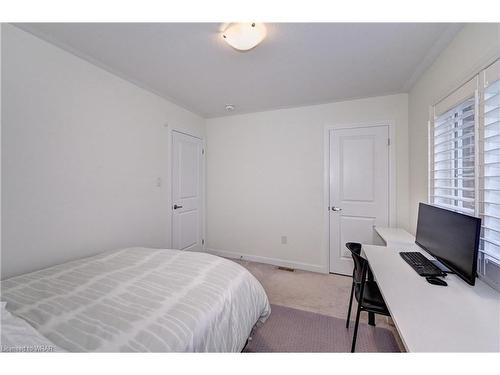31 Compass Trail Trail, Cambridge, ON - Indoor Photo Showing Bedroom