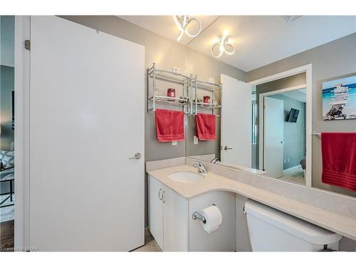 2201-215 Fort York Boulevard, Toronto, ON - Indoor Photo Showing Bathroom