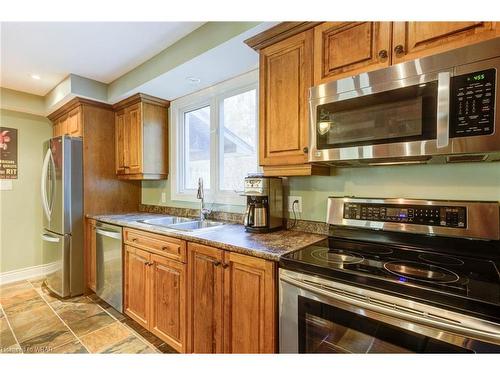668469 20Th Sideroad, Mulmur, ON - Indoor Photo Showing Kitchen With Double Sink