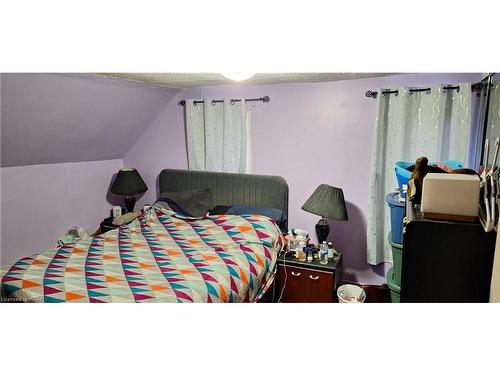 411 Victoria Street S, Kitchener, ON - Indoor Photo Showing Bedroom