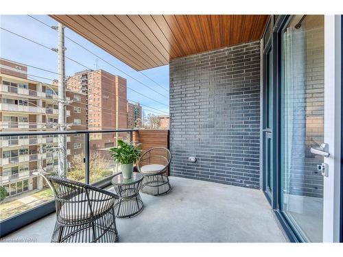312-21 Park Street E, Mississauga, ON - Outdoor With Balcony With Exterior