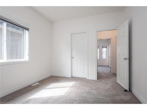 65 Scots Pine Trail, Kitchener, ON - Indoor Photo Showing Other Room