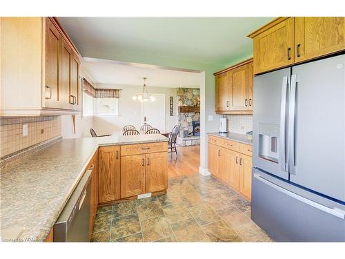 298 London Road S, Mount Forest, ON - Indoor Photo Showing Kitchen
