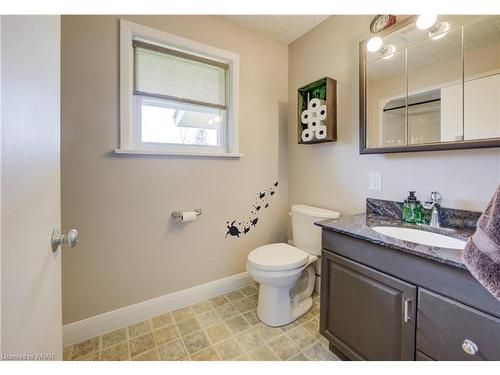 298 London Road S, Mount Forest, ON - Indoor Photo Showing Bathroom