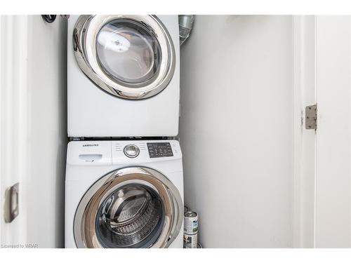 711-112 Benton Street, Kitchener, ON - Indoor Photo Showing Laundry Room
