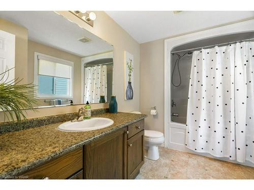 1223 Countrystone Drive, Kitchener, ON - Indoor Photo Showing Bathroom