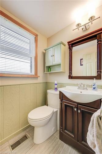 131 Loveys Street E, Hickson, ON - Indoor Photo Showing Bathroom