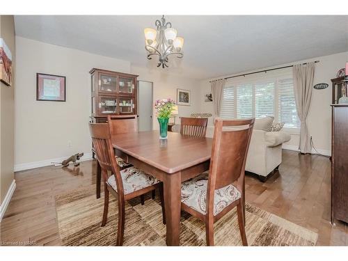 48 Duncairn Crescent, Hamilton, ON - Indoor Photo Showing Dining Room