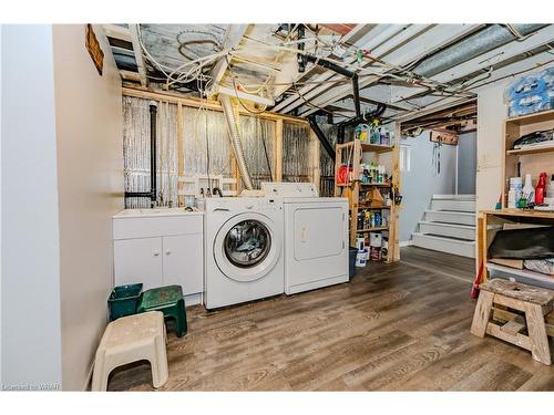 102 Elmwood Avenue, Cambridge, ON - Indoor Photo Showing Laundry Room