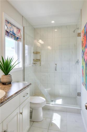 183 Snyder Avenue N, Elmira, ON - Indoor Photo Showing Bathroom