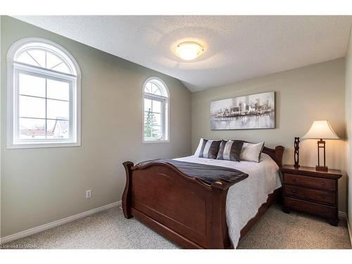 183 Adler Drive, Cambridge, ON - Indoor Photo Showing Bedroom