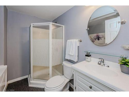 14 Baird Avenue, Kitchener, ON - Indoor Photo Showing Bathroom